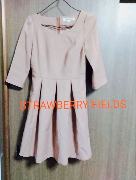 STRAWBERRY-FIELDS ワンピース ピンクベージュ