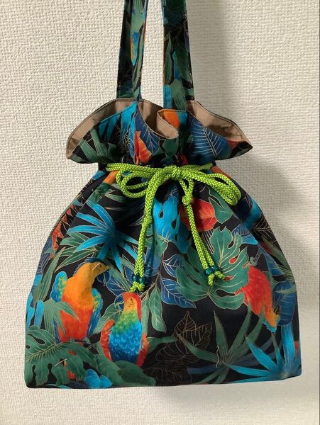 トートバッグ (巾着型にもなる) 底板入り 鳥柄 ハンドメイド
