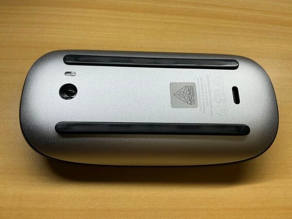 Apple Magic Mouse(USB-C)- ブラック(Multi-Touch対応)