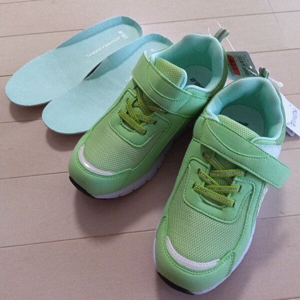 新品 男の子 スニーカー 20 女の子 黄緑 19.5 シューズ 子供服 キッズ