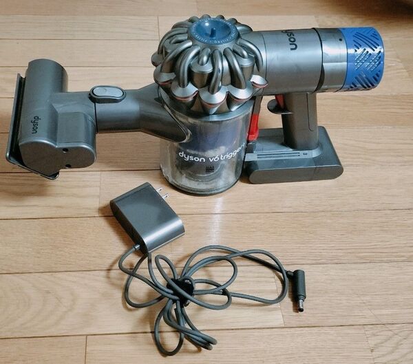 dyson v6 trigger ハンディクリーナー ジャンク品
