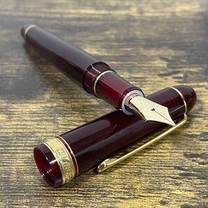 未使用に近い ブルゴーニュ 字幅F 14k #3776 CENTURY プラチナ 万年筆 PLATINUM 美品