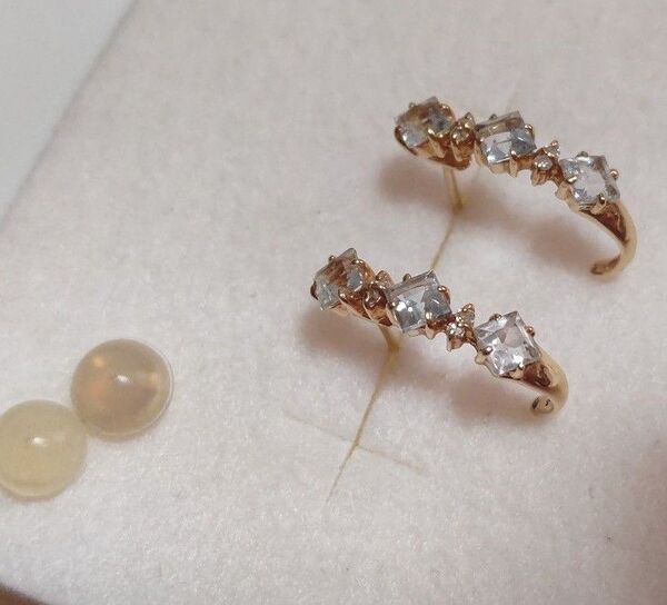 K18 ピアス アクアマリン 本体約1.3g
