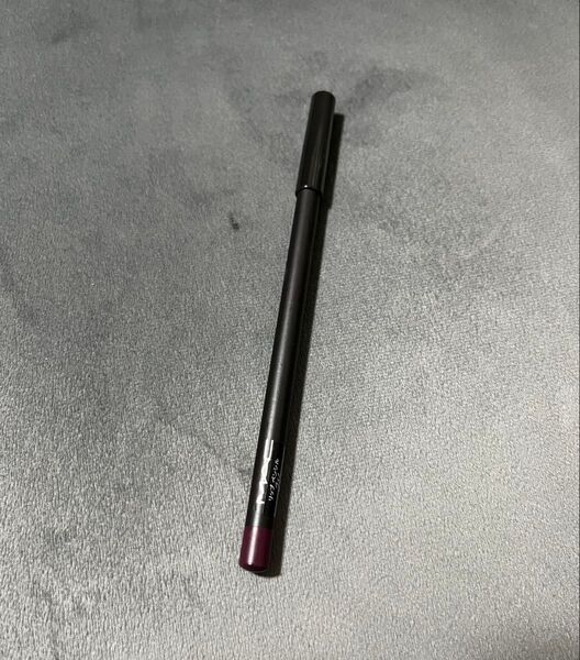 MAC リップペンシルヴィノ.リップライナー