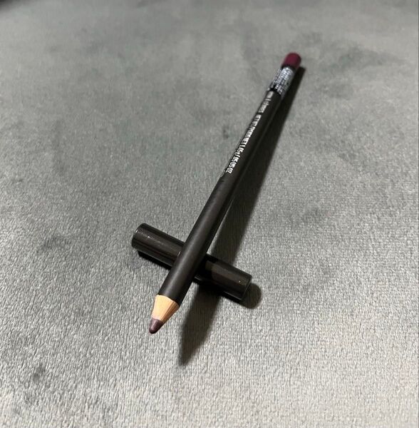 MAC リップペンシルヴィノ.リップライナー