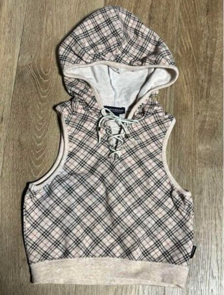 BURBERRY BLUE LABEL ノースリーブパーカー ベージュ チェック