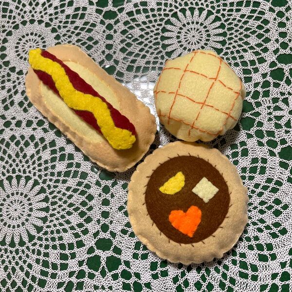 ♪ako♪ 新品 洗える手作りフエルトおままごと ウィンナーパンセット ハンドメイド 幼稚園 保育園 お家遊び お孫さん