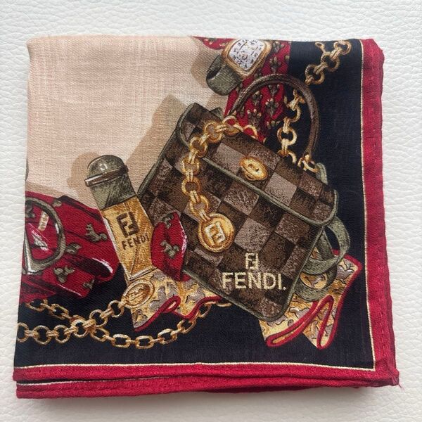 FENDI フェンディ ハンカチ ズッカ バッグ柄