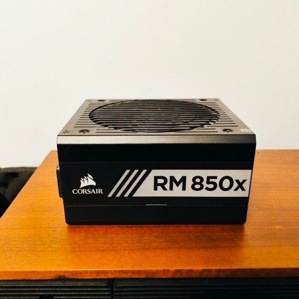 CORSAIR RM850x PC電源ユニット 80PLUS GOLD セミファンレスATX 電源ユニット