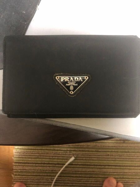 PRADA プラダ ナイロン 二つ折り財布 ブラック