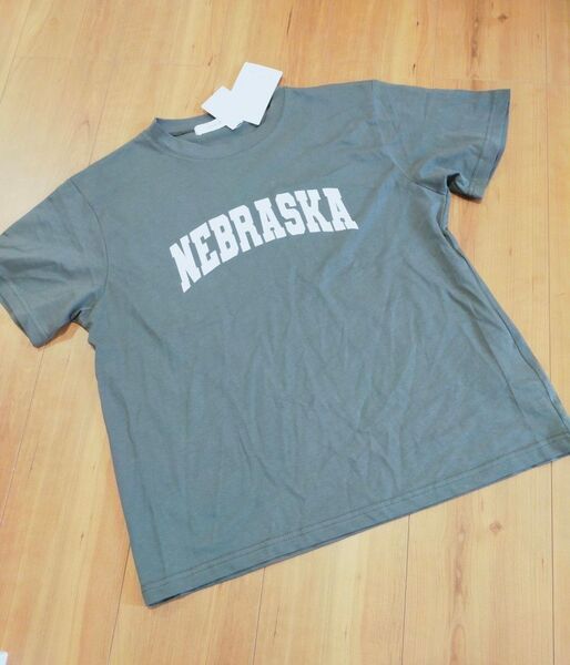 新品 しまむら レディース L カレッジプリントTシャツ チャコール