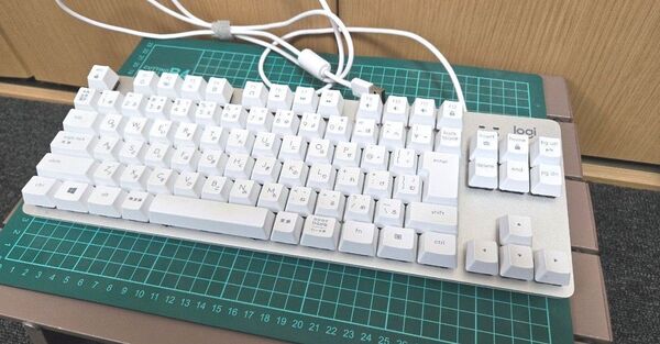 Logicool K835 TKL メカニカルキーボード 青軸