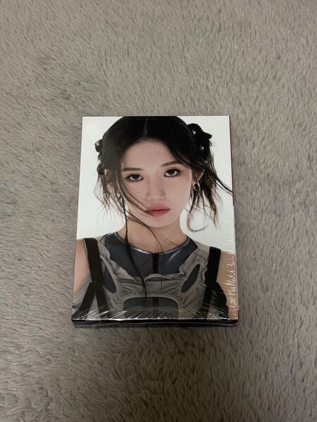 1st MINI ALBUM「BABYMONS7ER」YG TAG ALBUM RORA VER.