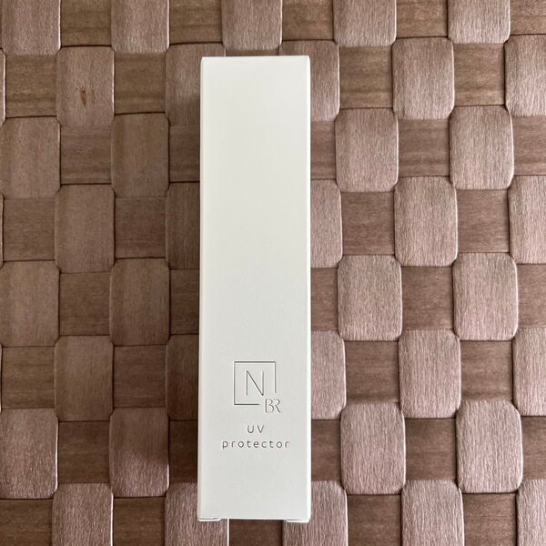【未使用】NオーガニックBright UV protector 日焼け止め 30g 化粧下地 SPF30+PA+++ おまけ付き