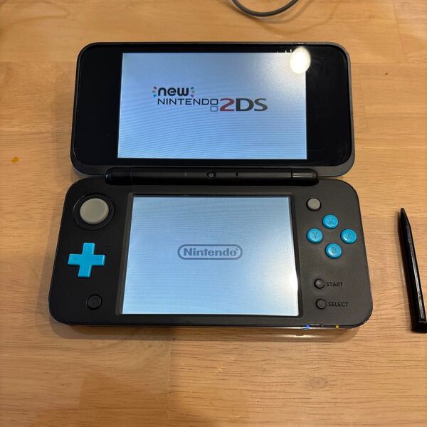 Nintendo 任天堂 2DSLL ターコイズ本体 充電 タッチペン付き