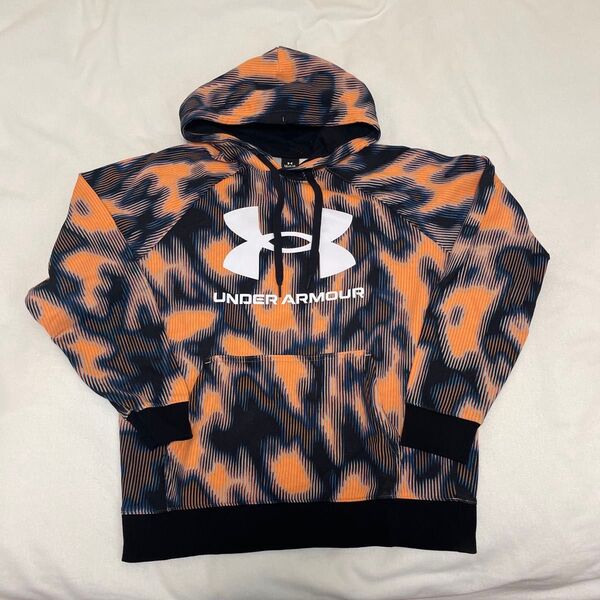 UNDER ARMOUR プルオーバーパーカー M オレンジ系 タイダイ柄 セットアップ
