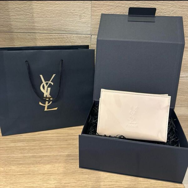 YSL イヴサンローラン サンローラン ギフトボックス 紙袋 ラッピング ポーチ