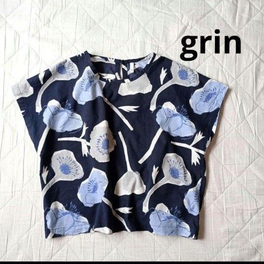 美品 grin グリン ブラウス フレンチスリーブ 花柄 北欧 コットン プルオーバー ネイビー カットソー 日本製 ゆったり