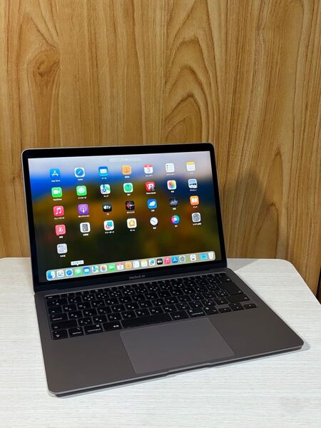 Macbook Air M1/16GB/512GB/バッテリー最大100%/ スペースグレイ。