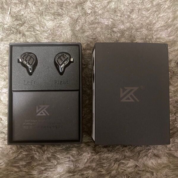 KZ ZAR 1DD+7BA ハイブリッドイヤホン IEM
