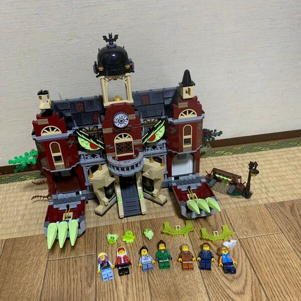 LEGO レゴ ゴーストに取りつかれたニューベリー高校 70425 現状品