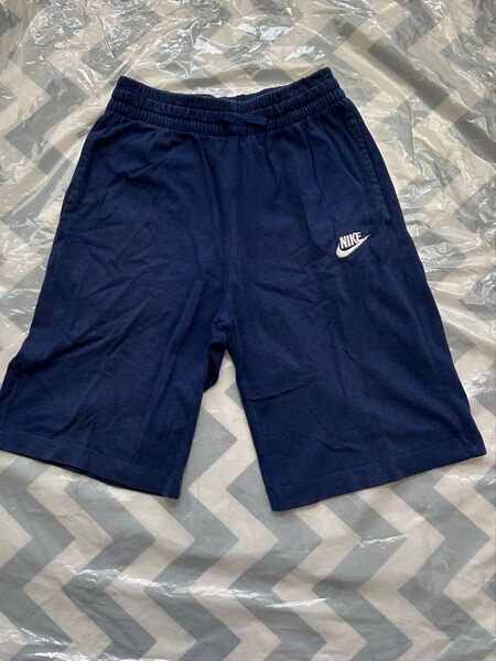 Nike ネイビー スウェット ハーフパンツ キッズ Lサイズ 150〜160cm