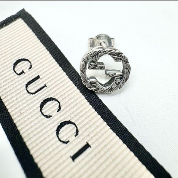 GUCCI インターロッキングG ピアス 片耳