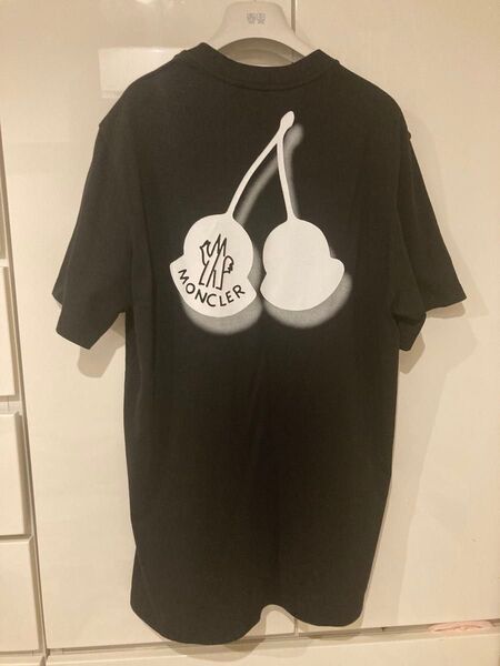激安美品紙タグ付】モンクレール MONCLER 半袖Tシャツ ブラック 黒