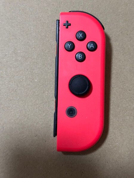 Nintendo Switch Joy-Con ジョイコン ネオンレッド R