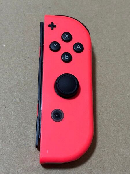 Nintendo Switch Joy-Con ジョイコン ネオンレッド R