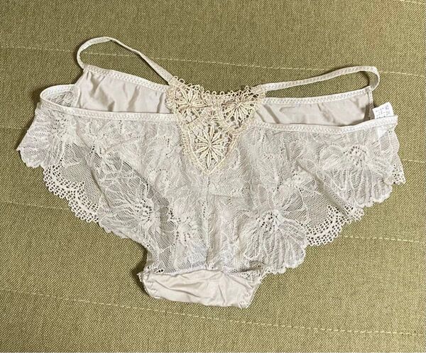 新品 レースショーツ ベージュ Mサイズ