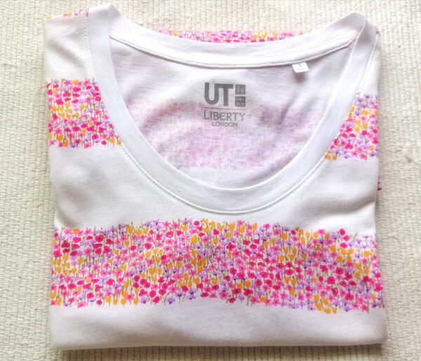 UNIQLO ユニクロ UT リバティロンドン LIBERTY LONDON Tシャツ レディース s