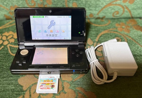 Nintendo 3DS ブラック 2011年モデル/どうぶつの森 ハッピーホームデザイナーソフト付き、充電機付 現状販売