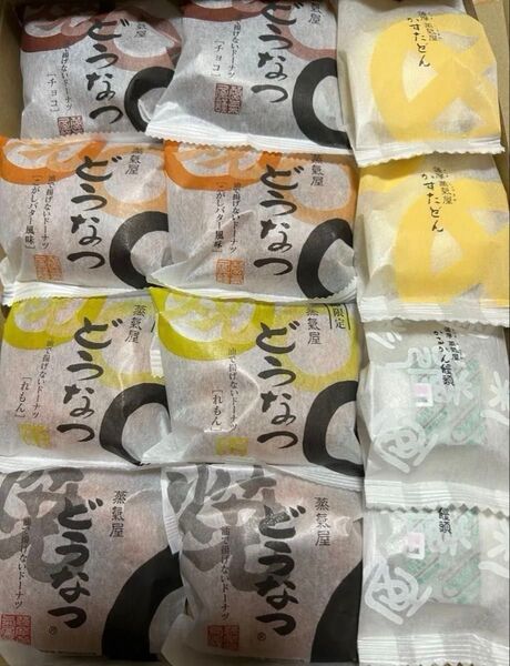 薩摩蒸気屋 油で揚げない焼きドーナツ全部で8個とかすたどん かるかん饅頭 全12個のセット