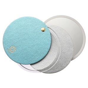 コンパクトに持ち歩けて スマートな使い心地 ミラー&ルーペ “キャリー”