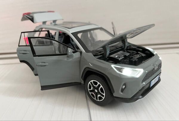 《新品》1:32 トヨタ RAV4 ミニカー