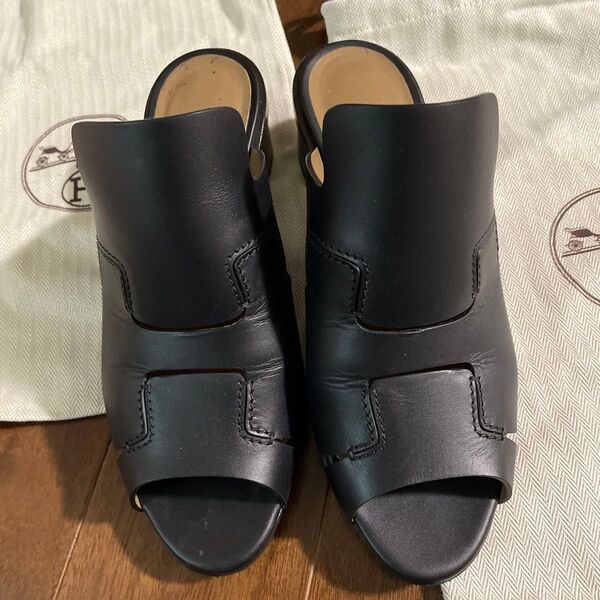ほぼ未使用 HERMES エルメス Hモチーフ レザーサンダル/ミュール 36