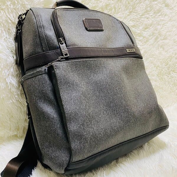 TUMI リュックサック グレー PVC 大容量