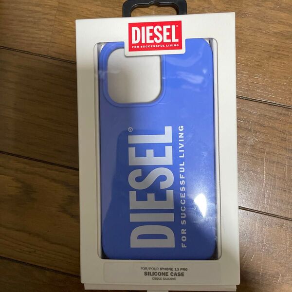 【正規品】DIESEL シリコンケース for iPhone 13 Pro(ブルー)