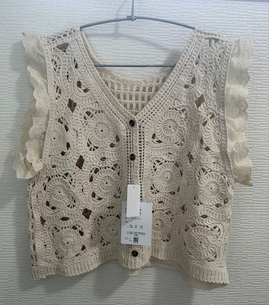 tytyclappy しまむら 淡色 ベスト ニット ニットベスト アイボリー クロシェベスト クロシェ 花柄 レース 刺繍