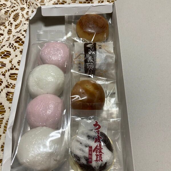 和菓子詰め合わせ 上用紅白饅頭4個入り1パック 月餅饅頭 くるみ饅頭 田舎饅頭 薄皮饅頭