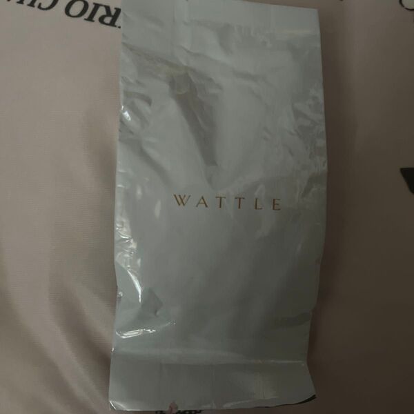WATTLEクッションファンデ、ライトベージュ