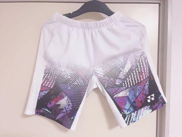 ヨネックス ハーフパンツ 白紫 柄
