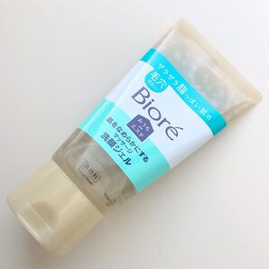 《残りわずか》ビオレ おうちdeエステ 肌をなめらかにする マッサージ 洗顔ジェル