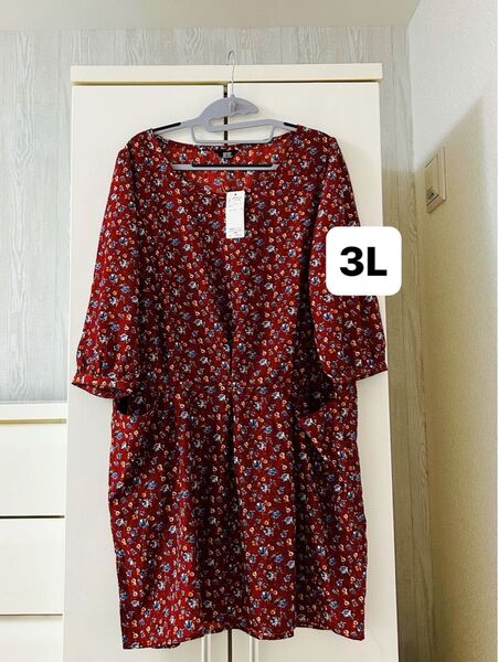 未使用タグ付き 赤地のワンピース チュニック 花柄 大きいサイズ3L 夏用の薄い生地 ポケット2つあります。
