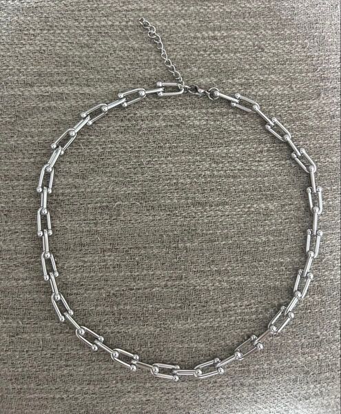 ☆新品 ハードウェア Uチェーン ネックレス シルバー