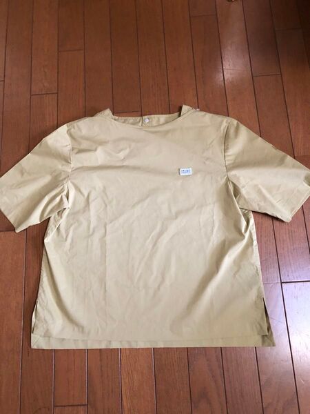 クロコダイルcrocodile Switchmotion 淡い黄緑色Tシャツ 衣類その他