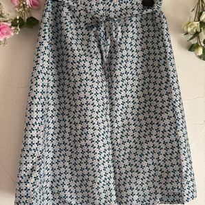 TWO:C 水色レトロ ドット巻きスカート ひざ丈夏物 Mサイズ青系 美品