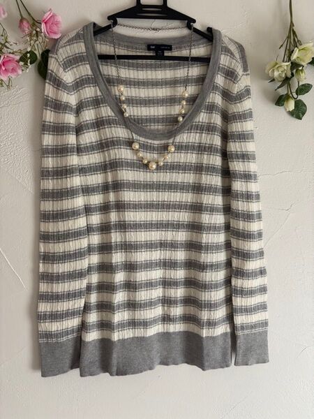 GAP美品 綿シルク混 クルーネックサマーセーターロング丈 白グレーボーダー 定番長袖 ニットMサイズ春夏