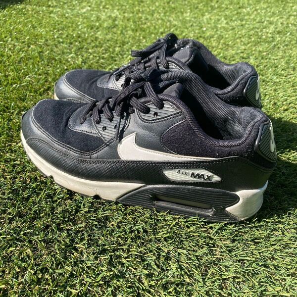 NIKE スニーカー